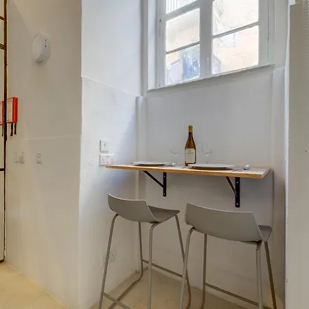 Trendy Retreat In Historic Lägenhet *